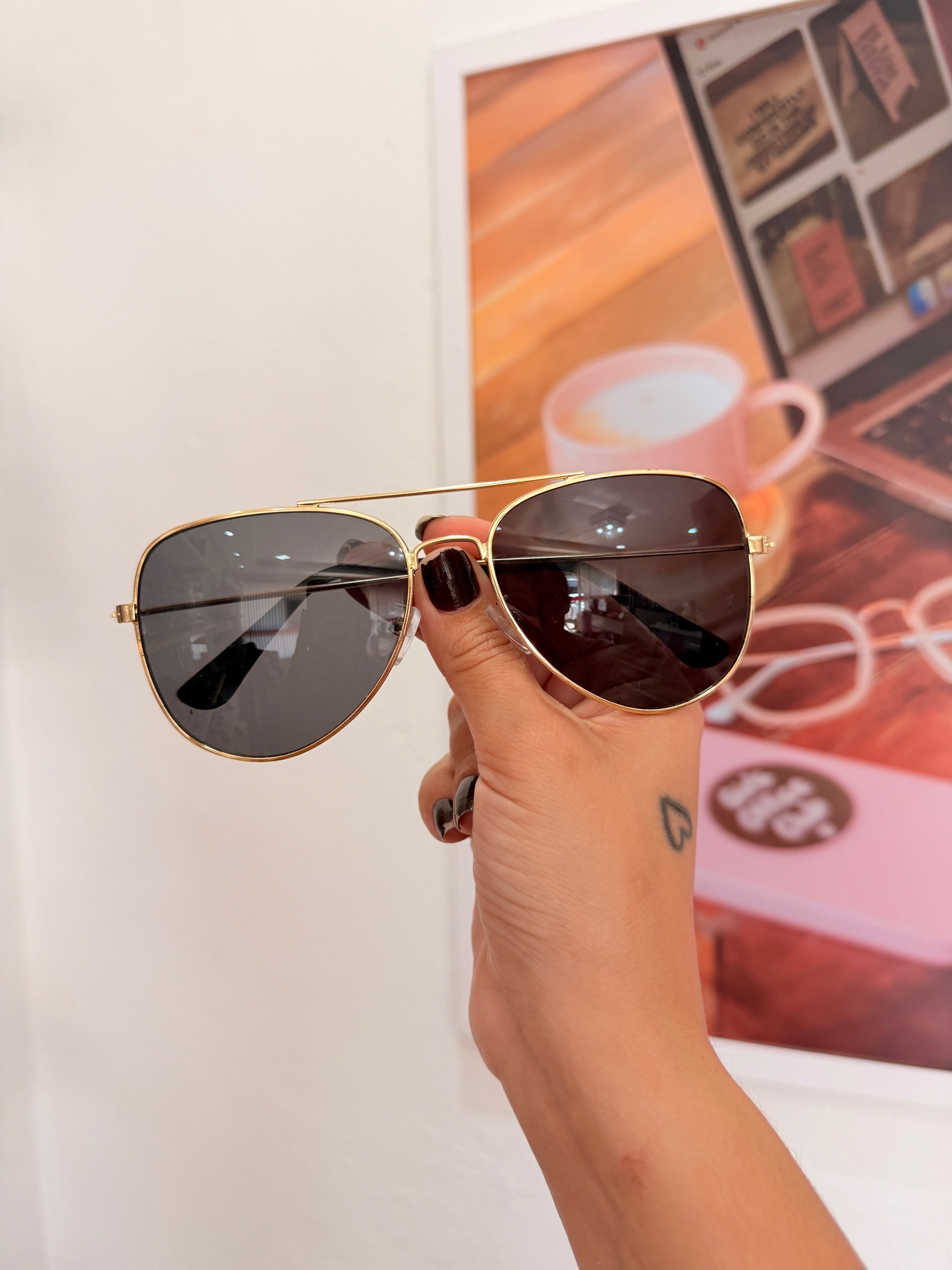 Óculos de Sol Aviador com dourado - Imagem 2